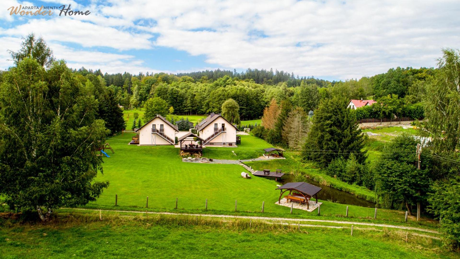 Apartamenty Czerwony Dworek - Duzy Teren Zielony, Plac Zabaw, Miejsce Na Grilla I Staw Z Mozliwoscia Wedkowania, Boisko Mysłakowice Εξωτερικό φωτογραφία